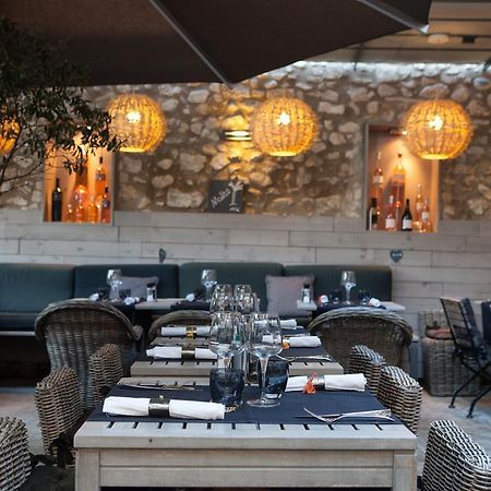 L'Auberge De L'Aubergine Eygalières Extérieur photo